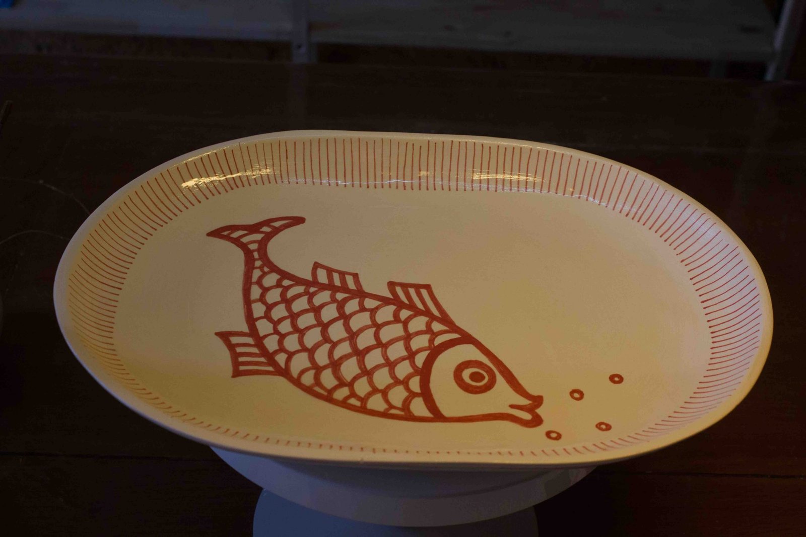 20210342-AV-Assiette ovale céramique émaillée décor poisson motif 4-0-31-22-3-600-CER-0.00