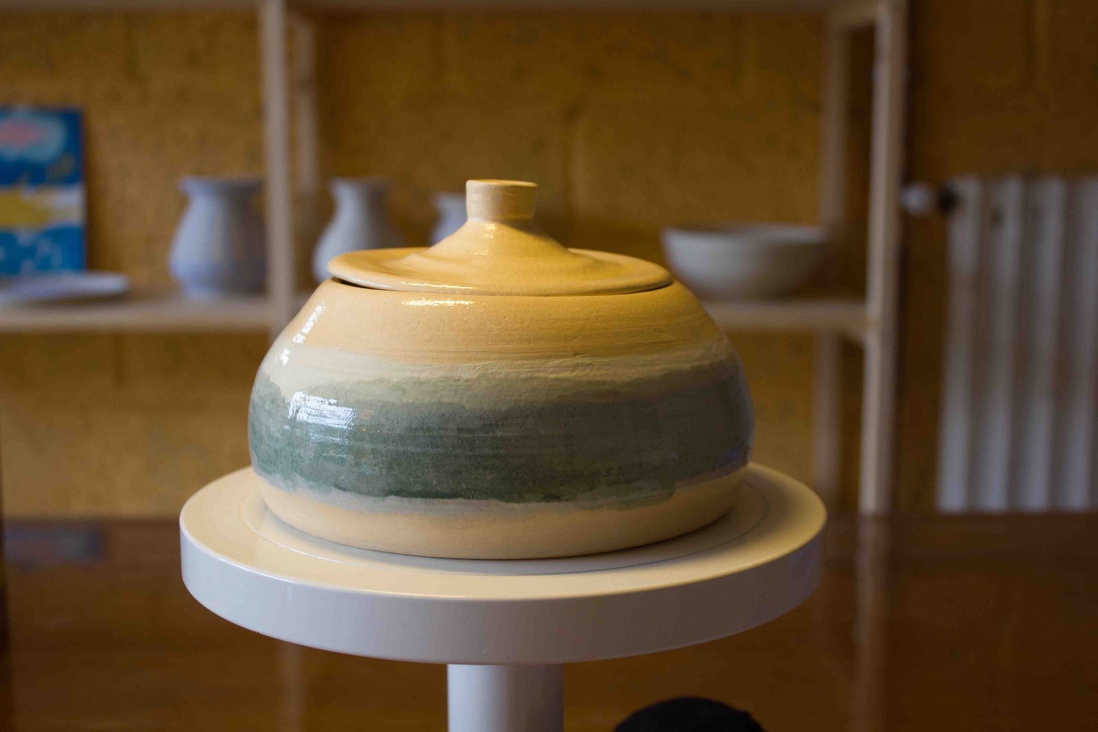 20210350-AV-Petie soupière émaillée décor avec couvercle Vert & Moka-18-0-0-12-950-CER-0.00